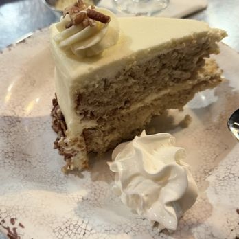 Ramble Creek Grill - Hummingbird cake - Steakhouses Near Me - Richmond, Texas Ramble Creek Grill - Hummingbird cake - Steakhouses Near Me - Richmond, Texas