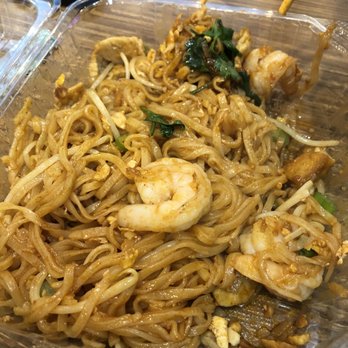 Thai Basil Cuisine - 21. Pad Thai Chicken & Prawns - Thai Near Me - Berkeley, California Thai Basil Cuisine - 21. Pad Thai Chicken & Prawns - Thai Near Me - Berkeley, California