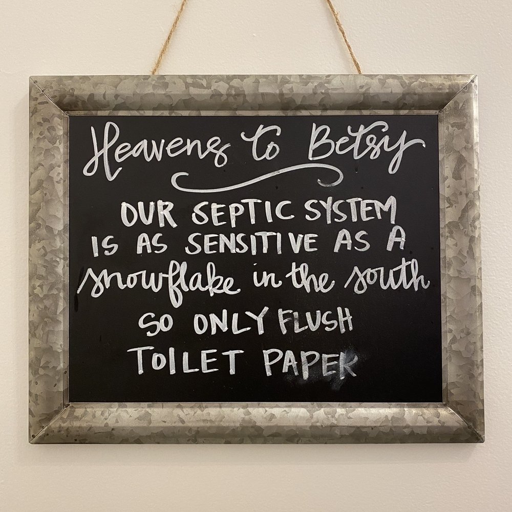 Mo'Bay Beignet - Cute sign in the bathroom - Coffee & Tea Near Me - Mobile, Alabama