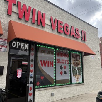 Twin Vegas 2 - Outside - Casinos Near Me - Chicago, Illinois Twin Vegas 2 - Outside - Casinos Near Me - Chicago, Illinois