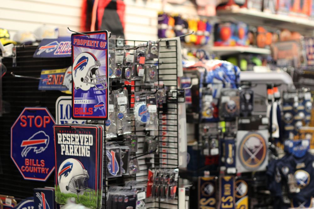 LAUX SPORTING GOODS Updated September 2024 Walden Galleria Mall