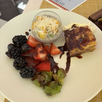 Electric Moon Skytop Lounge + Moon Deck - FRESH FRUIT Japanese French toast CHIA SEED PARFAIT - Lounges Near Me - Savannah, Georgia