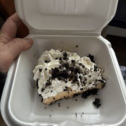 Whistle Stop Café - Peanut butter pie