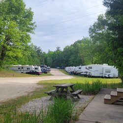 Val-Du Lakes Campground - This is into the campground.