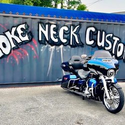 Broke neck customs