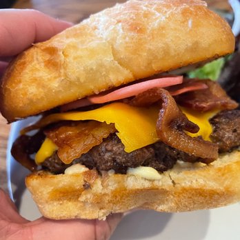 Wiley's Downtown Bistro - Ultimately Double Bacon - New American Near Me - Spokane, Washington