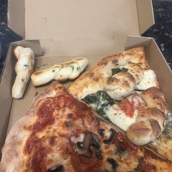 A Brooklyn Pizzeria - Pizza Near Me - San Diego, California A Brooklyn Pizzeria - Pizza Near Me - San Diego, California