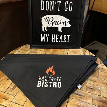 Garibaldi Portside Bistro - Decor - American Near Me - Garibaldi, Oregon