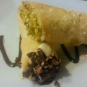 Nicoletta's Table - Cannoli - Italian Near Me - Lake Oswego, Oregon