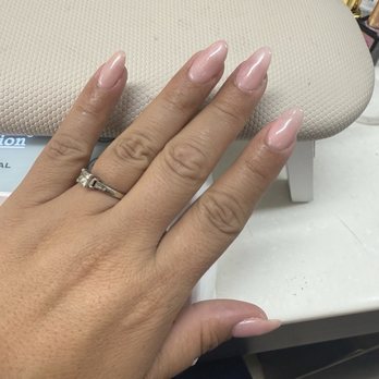 Pro Nails - My fill - Nail Salons Near Me - Honolulu, Hawaii