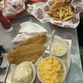 Norma's Cafe - Chicken Tenders and Southern-Fried Catfish with Mashed Potatoes and Mac n Cheese - American Near Me - Dallas, Texas