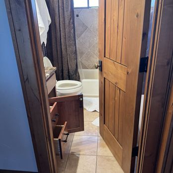 Retreatia - They turned the light on when I turned it off. They doors & drawers were opened and gone through clearly - Travel Services Near Me - Steamboat Springs, Colorado Retreatia - They turned the light on when I turned it off. They doors & drawers were opened and gone through clearly - Travel Services Near Me - Steamboat Springs, Colorado