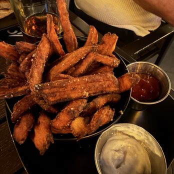 Tap 42 - Boca Raton - Sweet potato fries - Gastropubs Near Me - Boca Raton, Florida