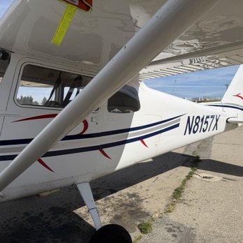 Riverside Flight Academy - Plane we used - Flight Instruction Near Me - Riverside, California
