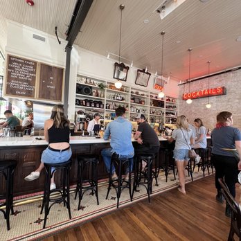 Uptown - The bar area - Sports Bars Near Me - Austin, Texas Uptown - The bar area - Sports Bars Near Me - Austin, Texas