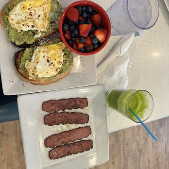 Anna's House - Holland - Avocado Toast with turkey bacon - Breakfast & Brunch Near Me - Holland, Michigan