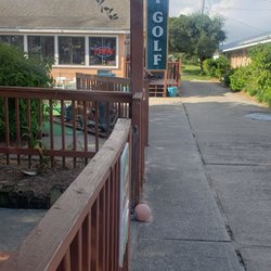 Uncle Eddy's 18-Hole Minigolf