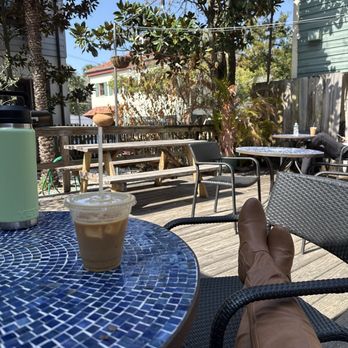 Relampago Coffee Lab - Cute outdoor seating - Coffee & Tea Near Me - St. Augustine, Florida