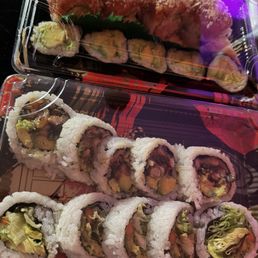 Don't mix the veggie rolls with fish please Don't mix the veggie rolls with fish please