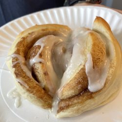 Dolgeville Bread Basket - Cinnamon bun