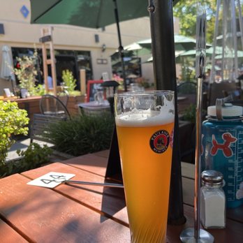 Das Bierhauz - Mountain View - Paulaner - Beer Gardens Near Me - Mountain View, California