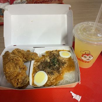 Jollibee - Chicken Shop Near Me - Alhambra, California