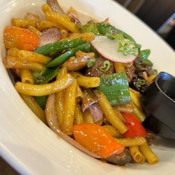 OMELI Kitchen - Nui Xao Bo (Macaroni Filet Mignon Beef) - Vietnamese Near Me - Fullerton, California OMELI Kitchen - Nui Xao Bo (Macaroni Filet Mignon Beef) - Vietnamese Near Me - Fullerton, California