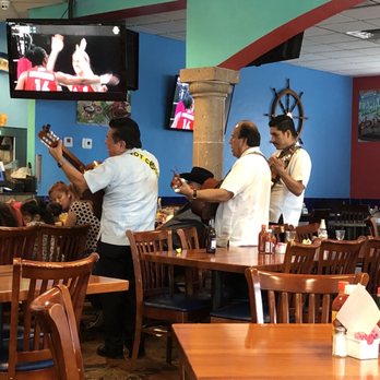 Ostioneria Michoacan - Mariachi Band - Mexican Near Me - Houston, Texas