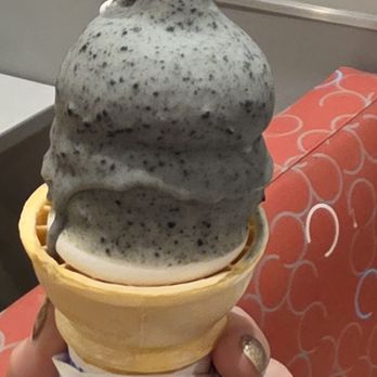 Dairy Queen Grill & Chill - Mint crunch cookie - Ice Cream & Frozen Yogurt Near Me - Oceanside, California Dairy Queen Grill & Chill - Mint crunch cookie - Ice Cream & Frozen Yogurt Near Me - Oceanside, California