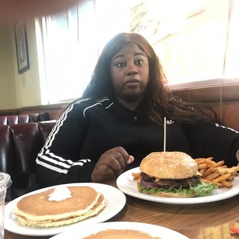 Denny's - American Near Me - Houston, Texas