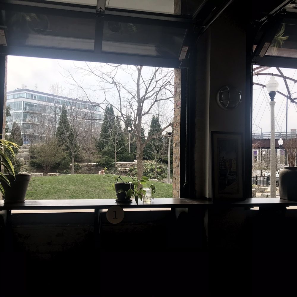 Ipsento 606 - Pretty view & interior - Coffee & Tea Near Me - Chicago, Illinois Ipsento 606 - Pretty view & interior - Coffee & Tea Near Me - Chicago, Illinois