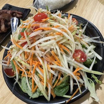 Thai Wok & Cafe - Thai papaya salad - Thai Near Me - Fresno, California Thai Wok & Cafe - Thai papaya salad - Thai Near Me - Fresno, California