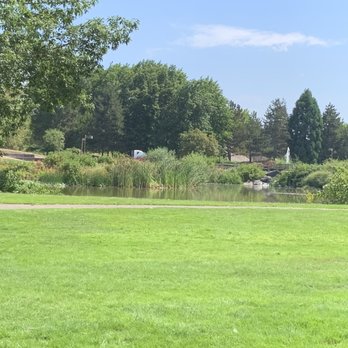 Amberglen Park - Parks Near Me - Hillsboro, Oregon