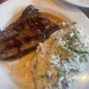 Charleston's - 10 Oz. Top Sirloin Steak - American Near Me - Carmel, Indiana