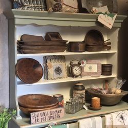 Berry Vines Garden Blooms & Unique Finds - Treenware
