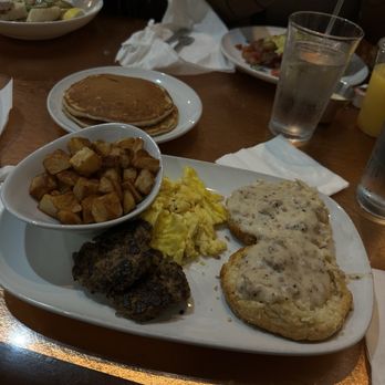 Another Broken Egg Cafe - Biscuit & Gravy - Breakfast & Brunch Near Me - Nashville, Tennessee