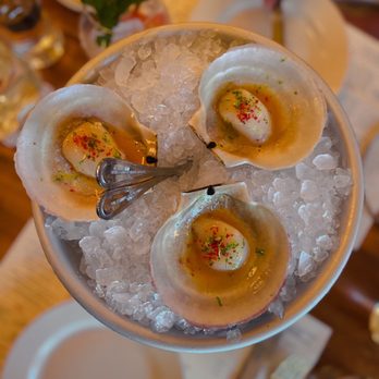 Pastis Miami - Raw scallop - French Near Me - Miami, Florida