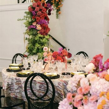 Unknown Lands Floristry - Modern floral sculpture bright and colorful - Floral Designers Near Me Unknown Lands Floristry - Modern floral sculpture bright and colorful - Floral Designers Near Me