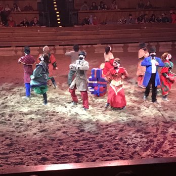 Dolly Parton's Stampede - Christmas show - Performing Arts Near Me - Pigeon Forge, Tennessee