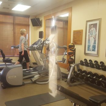Hilton Garden Inn Oconomowoc - Small but useful fitness center - Hotels Near Me - Oconomowoc, Wisconsin