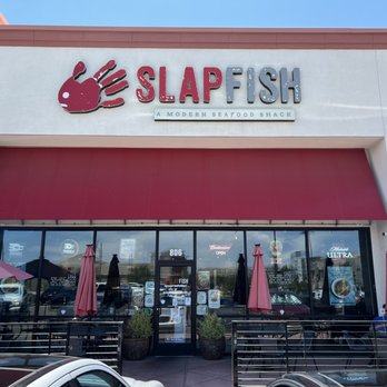 Slapfish - Front of Slapfish in Uptown Albuquerque - Seafood Near Me - Albuquerque, New Mexico
