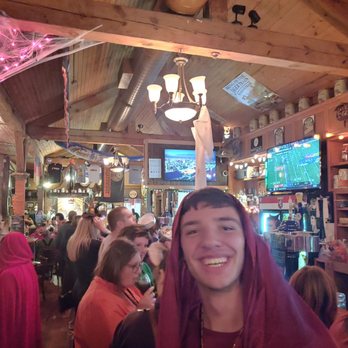 Hessen Haus - German Near Me - Des Moines, Iowa