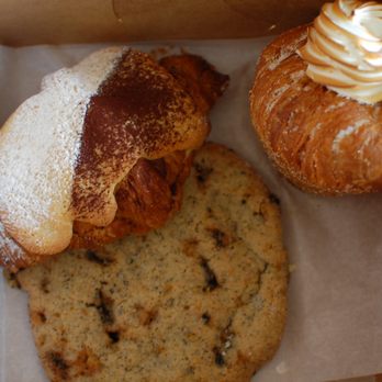 Bake Sum - chocolate banana croissant, black sesame cookie, yuzu cruffin w/ meringue - Desserts Near Me - Oakland, California