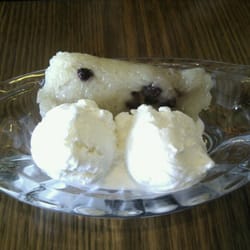 Thai Yim Cafe - Sticky rice & coconut ice cream dessert