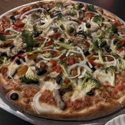 Prattsville Tavern - Veg lovers pizza