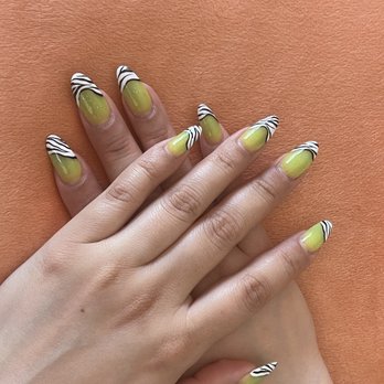Chrome Nails Bar - Nail Salons Near Me - Lynwood, California Chrome Nails Bar - Nail Salons Near Me - Lynwood, California