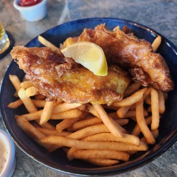 Mala Ocean Tavern - Fish and Chips - Seafood Near Me - Lahaina, Hawaii
