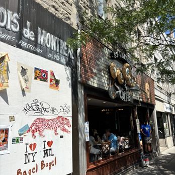 St-Viateur Bagel - Bagels Near Me - Montreal, Quebec St-Viateur Bagel - Bagels Near Me - Montreal, Quebec