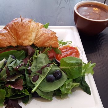Amara Chocolate & Coffee - Torero croissant sandwich and Venezuelan hot chocolate - Coffee & Tea Near Me - Pasadena, California