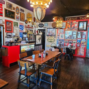 Eighteen87 - Dining room - New American Near Me - Harbor Beach, Michigan